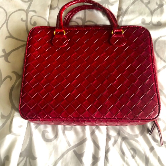 Cross Functional Tote 👜 - Picture 2 of 7